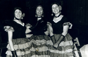F5320 Spaanse danseressen 1967